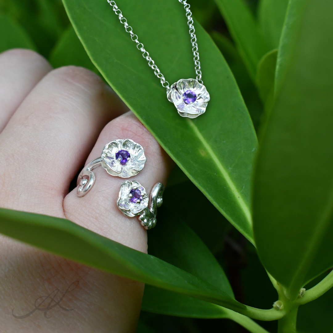 Swaying Sisters Ring