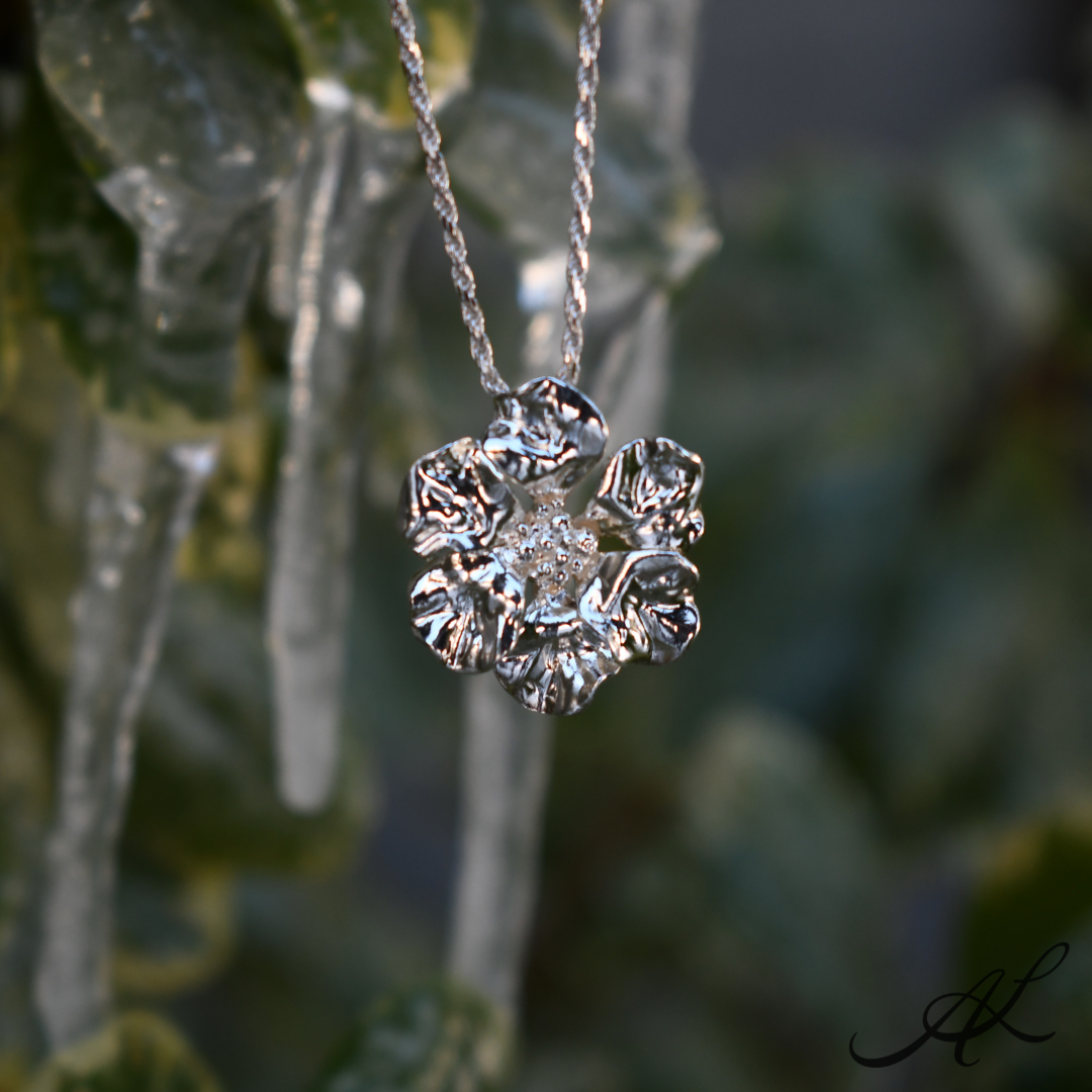 Extra-Large Geranium Necklace