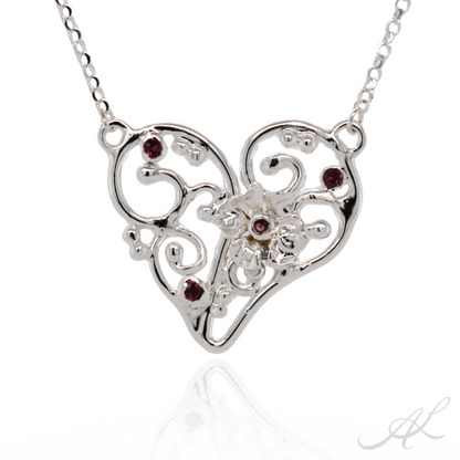 Geranium Inner Bloom Necklace