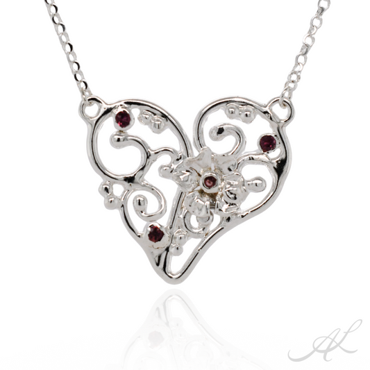 Geranium Inner Bloom Necklace