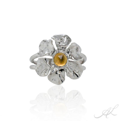 Sunlit Geranium Ring