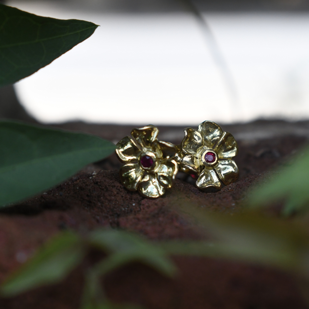 Sparkling Geranium Stud Earrings, gold ruby outdoor