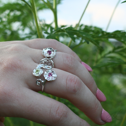 Swaying Sisters Ring